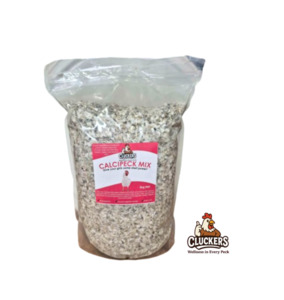 Poultry Treats: Cluckers "CalciPeck Mix" 3kg