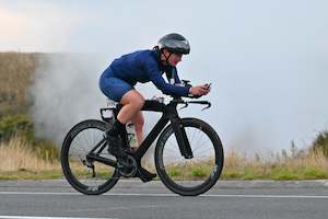 cycling: Navy lightweight windproof jacket