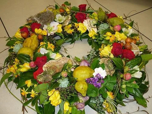 Products: Garden Wreath