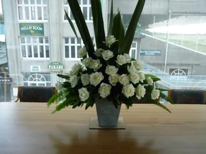 Products: Rose Arrangement