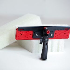 Window Cleaning: Tucker Alpha Scrubber 28cm/11inch W/ Rinse Bar (w/ Pads)