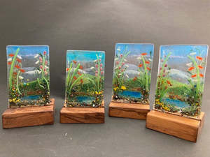 Flowers: Lakes and mountains 6cm base by 10cm high
