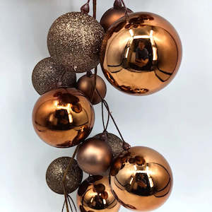 Christmas Trees: Mixed Cooper Bauble Garland - 2m