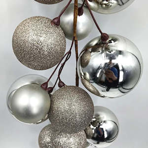 Mixed Champagne Bauble Garland - 2m