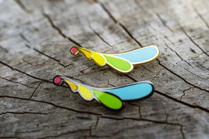 Pins: Chroma Feather Enamel Pin