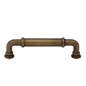 Antique Brass: Ashmere 96mm Solid Brass Traditional Pull Handle - Antique Brass Finish