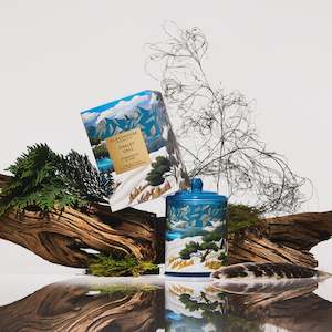 Chalet Chic 380g Candle