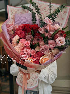 Mothers Day: Radiant Affection