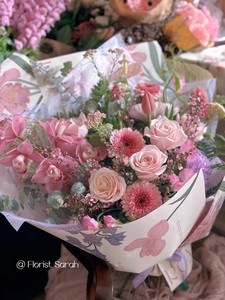 Mothers Day: Mum's Elegant Bouquet
