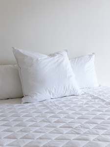 Ce Bed Linen: Feather & Duck Down Pillow Inner 50/50