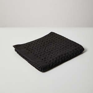 Bathroom: Linen Waffle Hand towel - Blk