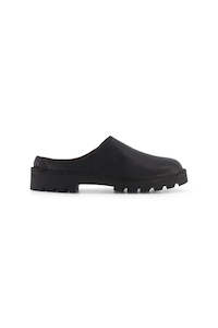 Mckinlays X Commonplace: McKinlays x Commonplace Anderson Slip On - Black