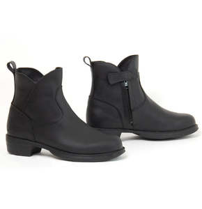 Motorcycle Road Boots: Forma Joy Dry - Ladies Touring / Urban