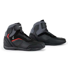 Motorcycle Road Boots: Forma Stinger Evo Dry - Urban