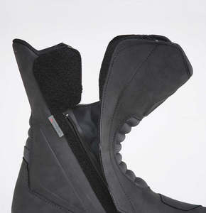 Motorcycle Road Boots: Forma Frontier - Touring