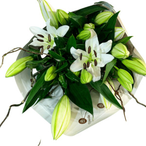 Luscious White Lilly Bouquet (in bud)