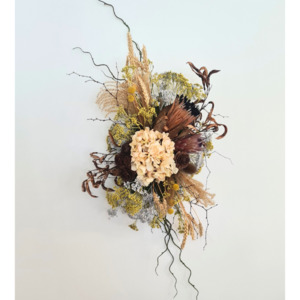 Mothers Day Flowers Giftbaskets Christchurch: Trailing Everlasting Wall Art Arrangement