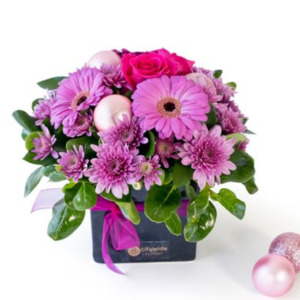 Flowers Christchurch: Pink Christmas Flower Arrangement