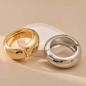 Bracelets: Evelyn Hinged Cuff Bangle