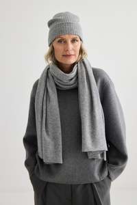Knitwear: Laing Grey Marle Cashmere Scarf