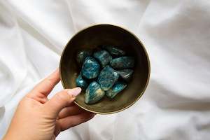 Throat Chakra: Apatite XL Tumbles