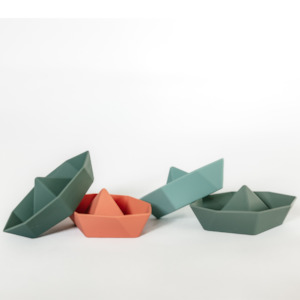 Bath: Silicone Toy Boat Set