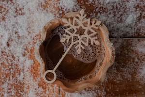 Celebrate: Kinfolk & Co Snowflake Eco Bubble Wand