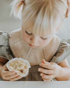 Classical Child Lumi Knitted Bib