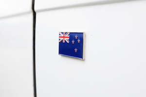 New Zealand Enamel Badge x 1