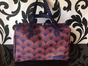 Makeup Brushes Nz: Moisture Mist Makeup Bag / Cosmetic Bag (Shiseido)