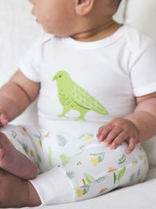 Childrenswear: Kea Bodysuit and Pants Set