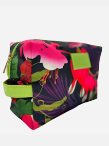 Handbags And Wallets: Flox Sponge Bag Large - Neo Tropica