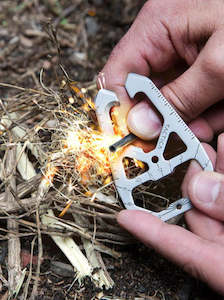 Tactica: TACTICA Camping Tool Card