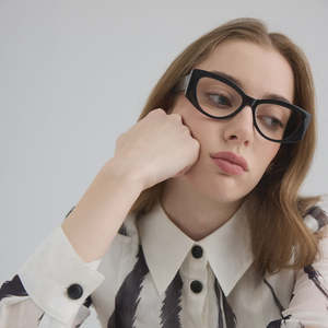 Reading Glasses: Priscilla Reading Glasses in Black