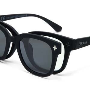 Giovanni Reading Glasses in Black & Clip On Sun Mask