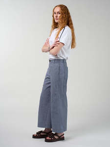 Signal Pant in Navy
