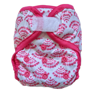 Newborn Nappy Cover - Pink Scallops