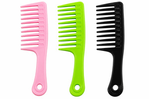 Plastic comb