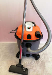 Christmas Specials Bagless Vacuums: EPIC 35L with Power Socket Wet & Dry
