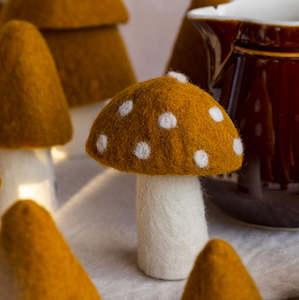 Homewares: Dotty Mushroom - Gold
