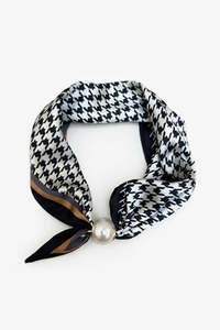 Accessories: Pearl Fasten Neck Tie | Hound & Hide
