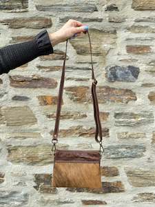 Handbag: On The Go Shoulder Bag - Light Brindle