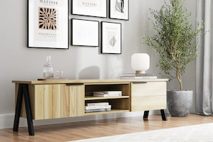 Dining: Jenny Entertainment Unit