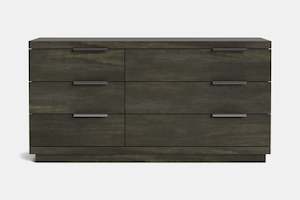 Mckenzie: McKenzie 6 Drawer Large Lowboy - Pine