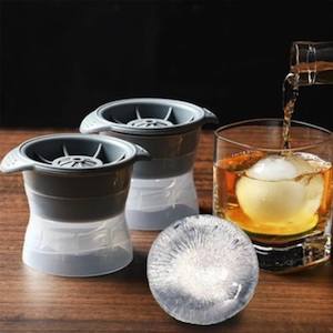 Old Fashioned Muddler & Ice Moulds Set