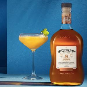 Sale: The Deluxe Jamaican Daiquiri Cocktail Box