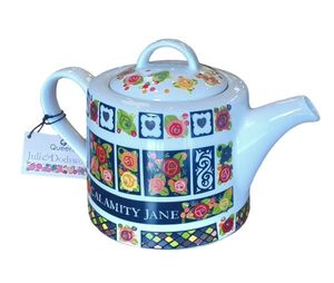 Teapots & More: Queens Julie Dodsworth Teapot