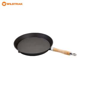 Kitchen: Wildtrak Cast Iron Fry Pan 29cm