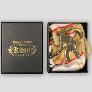 D2c: Passport Kitsch Movie Box