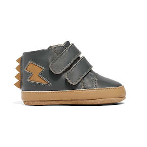 Pretty Brave: Enchanted boot - Lightning